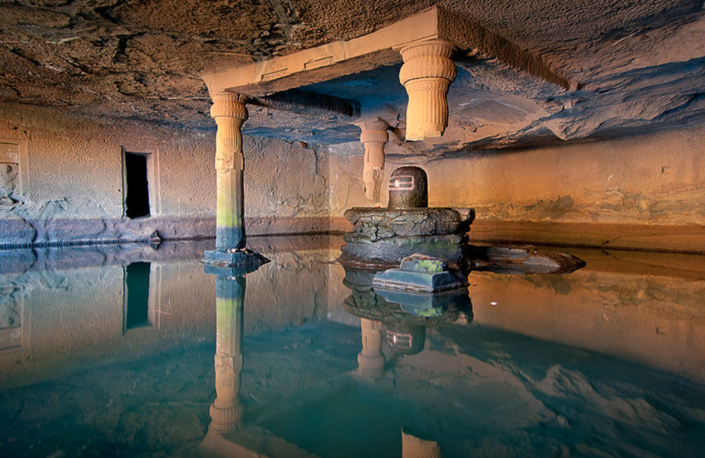 harischandra gad shiva mandir