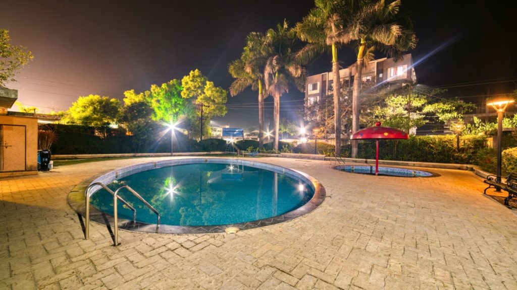 Hotel Ashwin Igatpuri pool