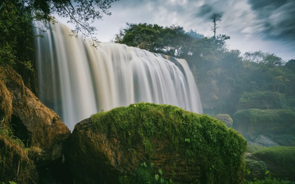 Why You Should Put Igatpuri At The Top Of Your Must-Visit List 3 Why You Should Put Igatpuri At The Top Of Your Must-Visit List Waterfalls