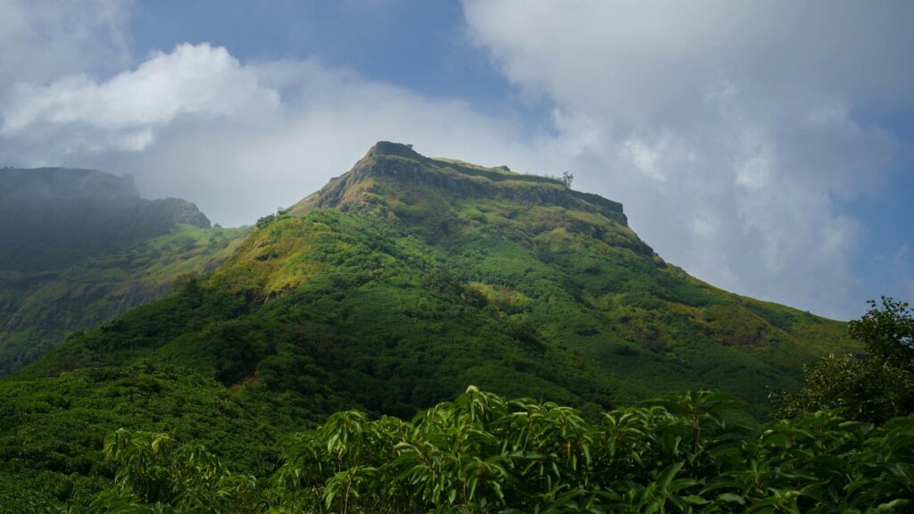 Scenic view from Kavnai Fort, a hidden gem in Igatpuri