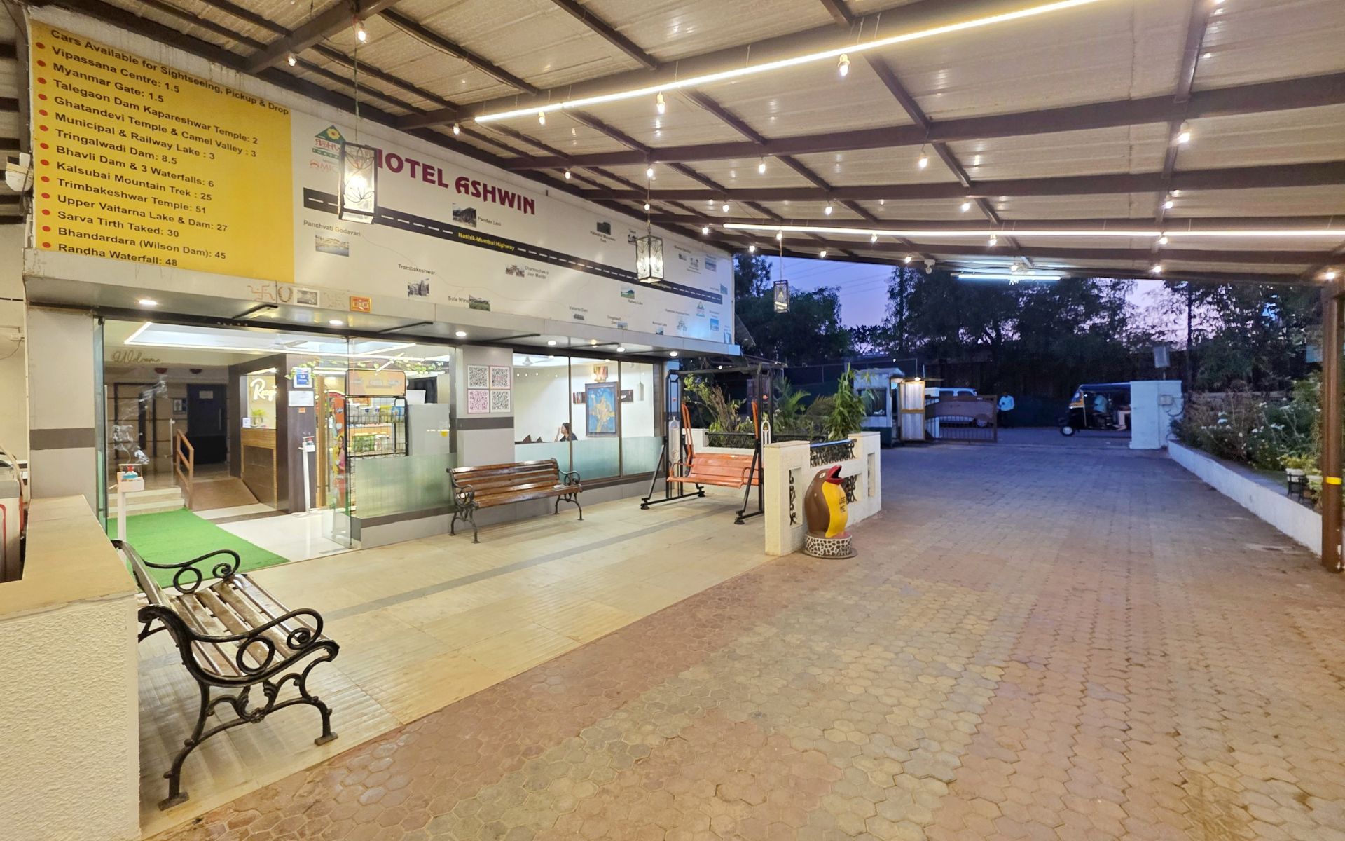 Happy guests at Hotel Ashwin Igatpuri